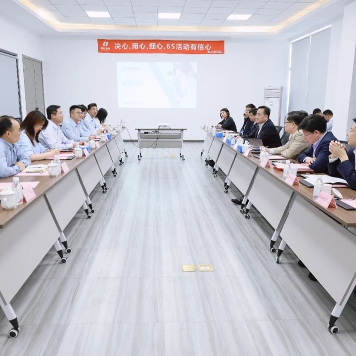 驻足长三角G60科创走廊策源地松江，勇当科技和产业创新开路先锋！程向民带队深入朗亿新材走访调研